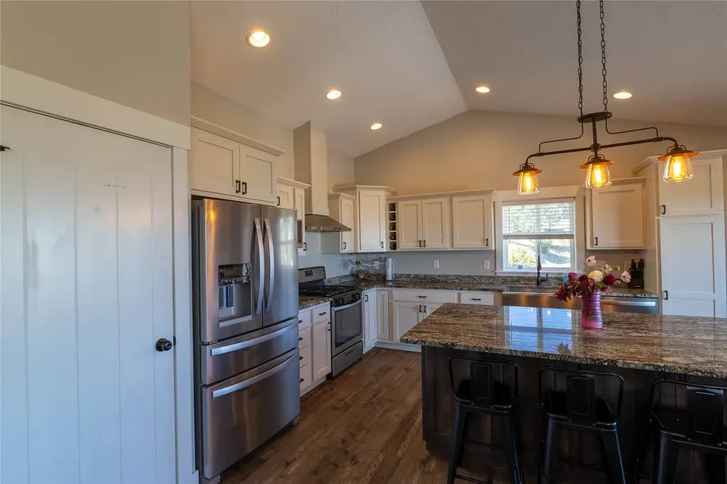 10 Ridgeview Drive Clancy MT 59634