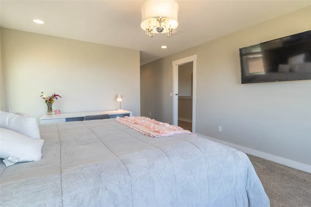 10 Ridgeview Drive Clancy MT 59634