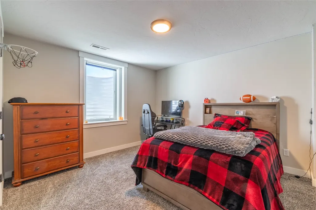 10 Ridgeview Drive Clancy MT 59634