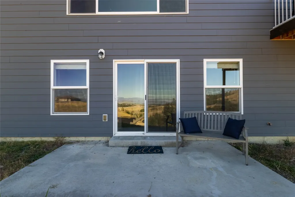 10 Ridgeview Drive Clancy MT 59634