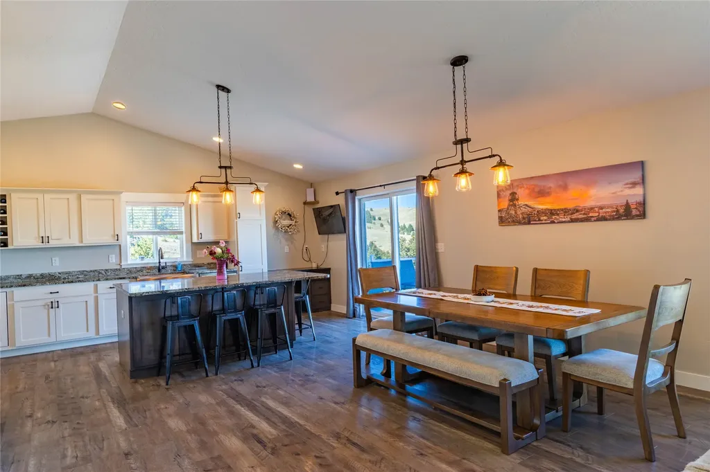10 Ridgeview Drive Clancy MT 59634