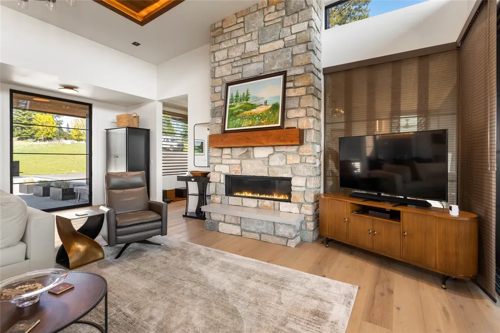 48 Eagle Rock Drive Bigfork MT 59911
