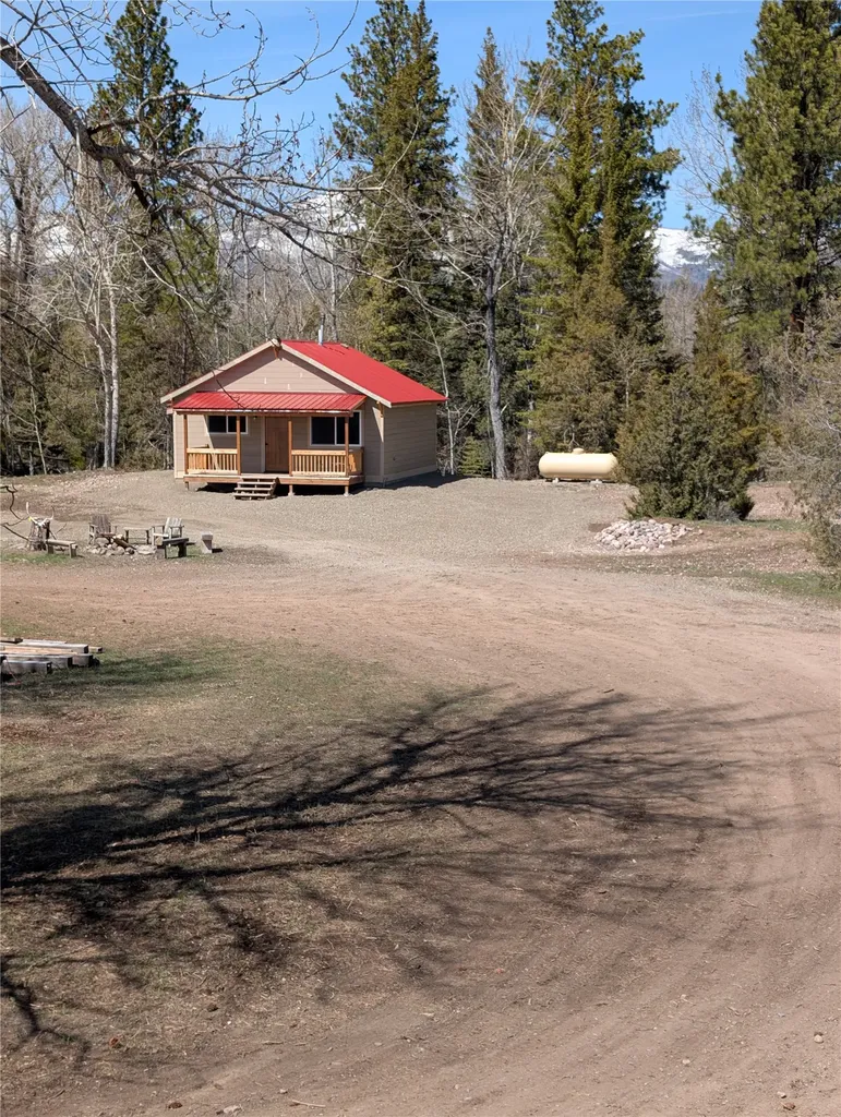 2172 Blackburn Drive Lincoln MT 59639