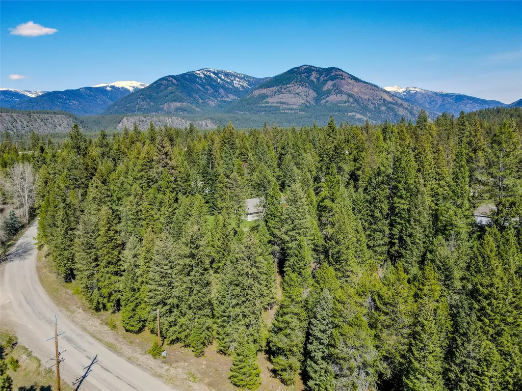 Nhn Hummingbird Lane Troy MT 59935