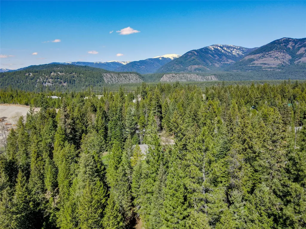 Nhn Hummingbird Lane Troy MT 59935