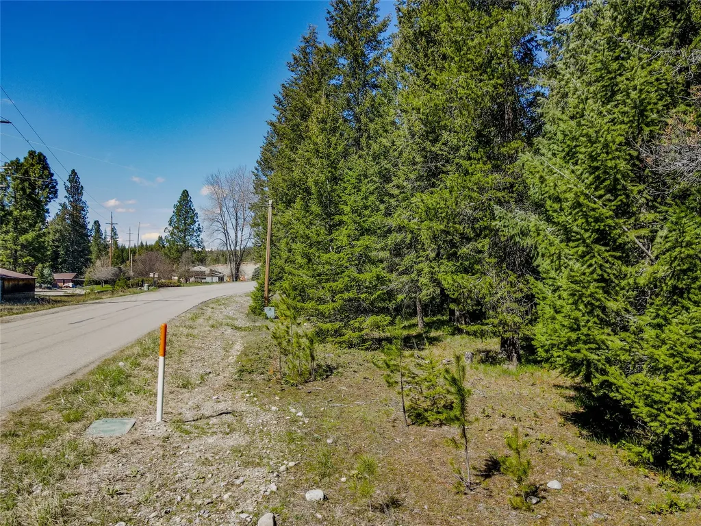 Nhn Hummingbird Lane Troy MT 59935