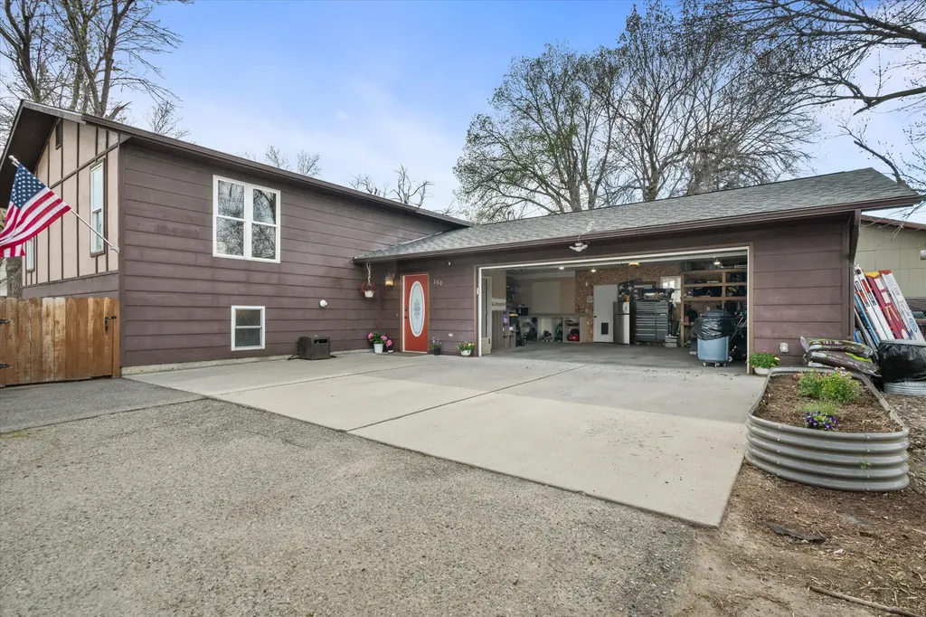 100 N Thurman Avenue East Helena MT 59635
