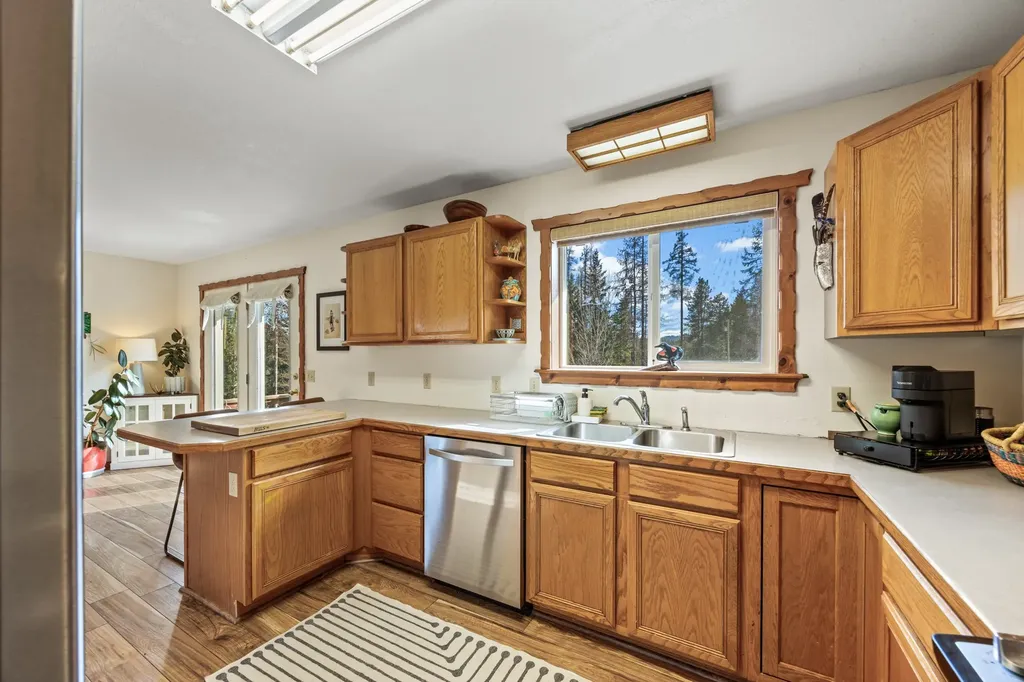 140 Sunday Lane Kalispell MT 59901