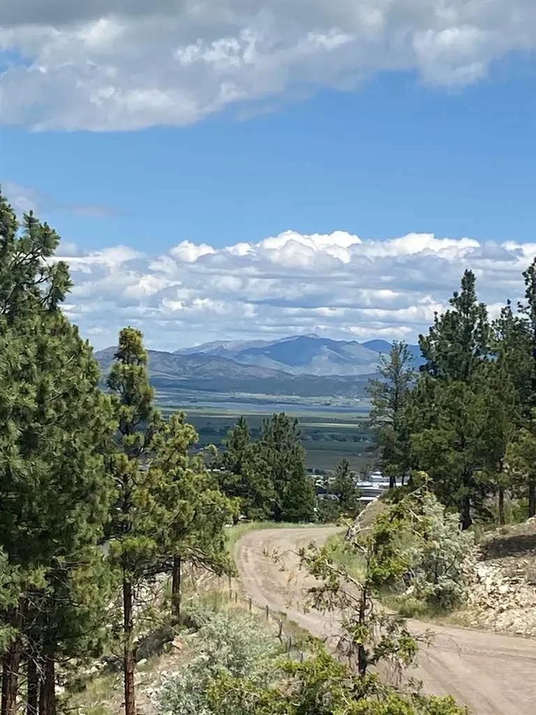 1242 Winscott Lane Helena MT 59601