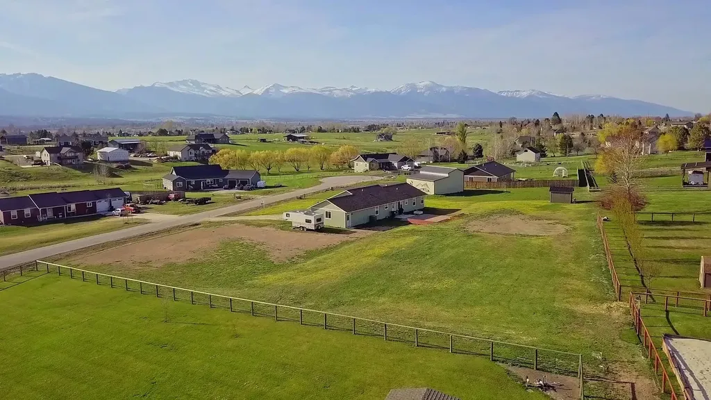 668 Winding Creek Trail Corvallis MT 59828