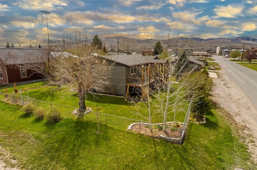 209 4th Street Townsend MT 59644