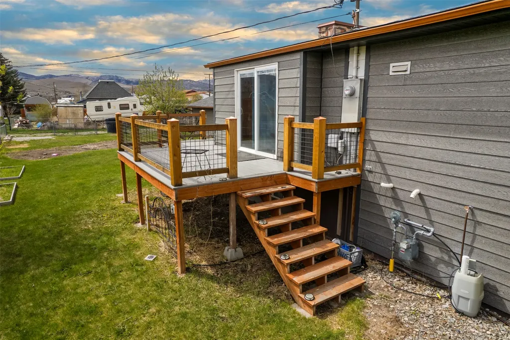 209 4th Street Townsend MT 59644