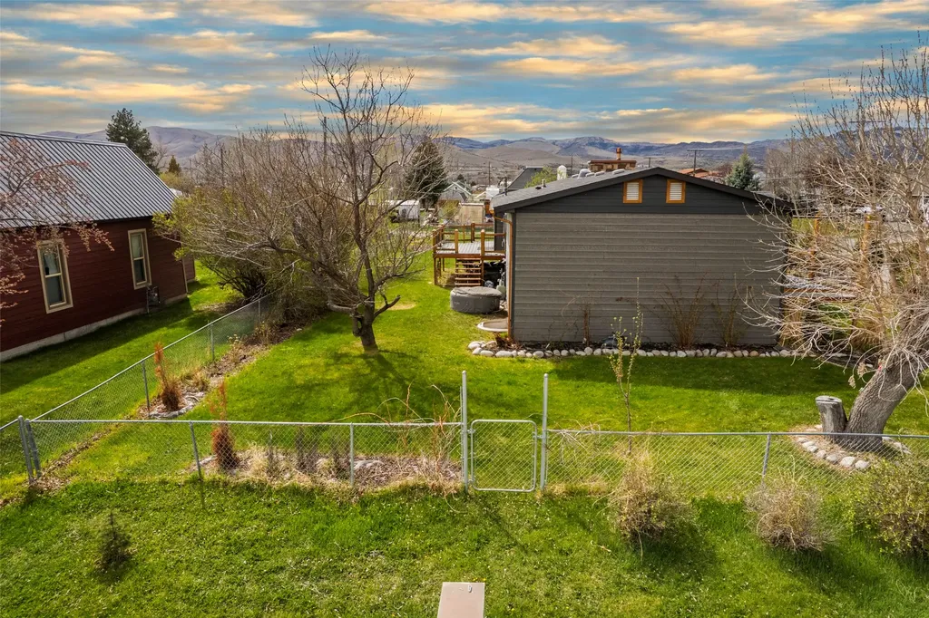 209 4th Street Townsend MT 59644
