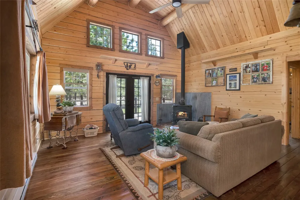 4551 Patterson Loop Lincoln MT 59639
