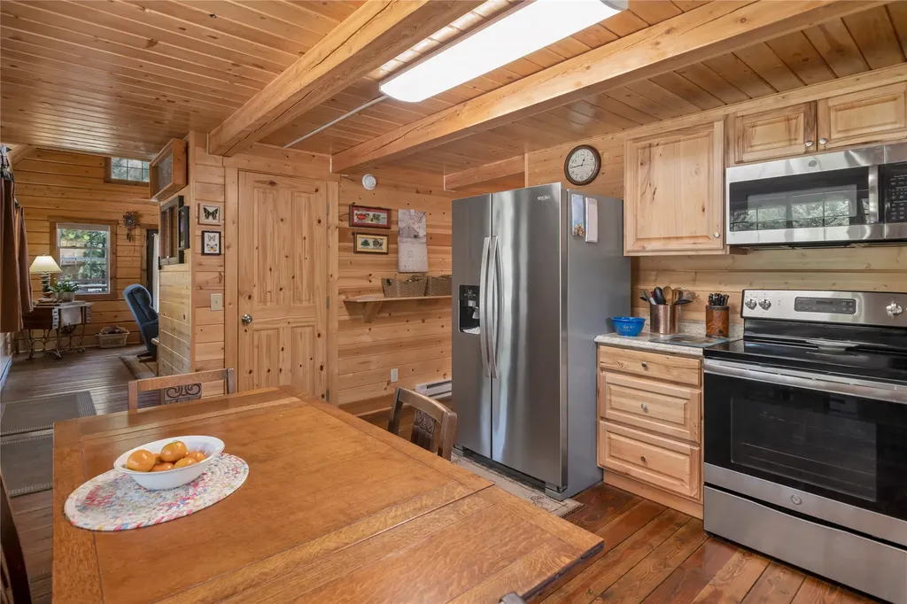 4551 Patterson Loop Lincoln MT 59639