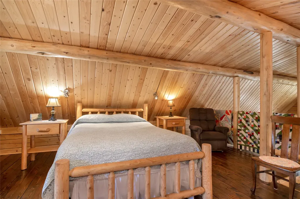 4551 Patterson Loop Lincoln MT 59639