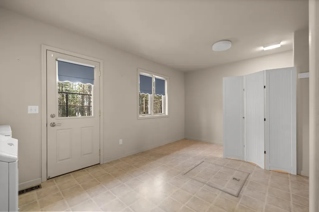 220 Pine Valley Loop Columbia Falls MT 59912