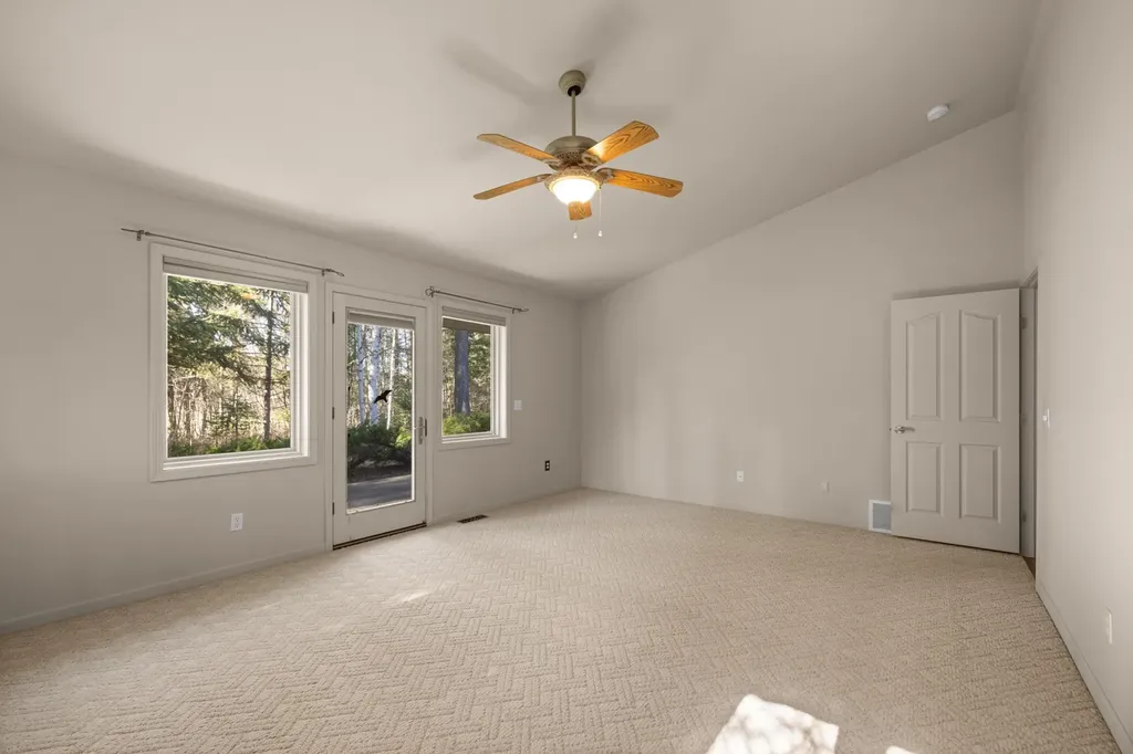 220 Pine Valley Loop Columbia Falls MT 59912