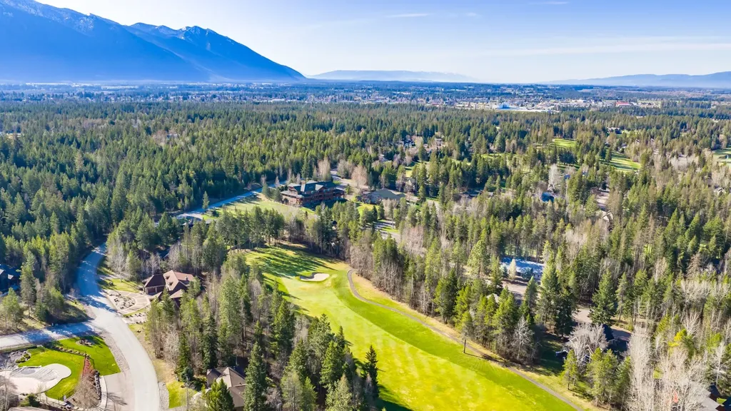 220 Pine Valley Loop Columbia Falls MT 59912