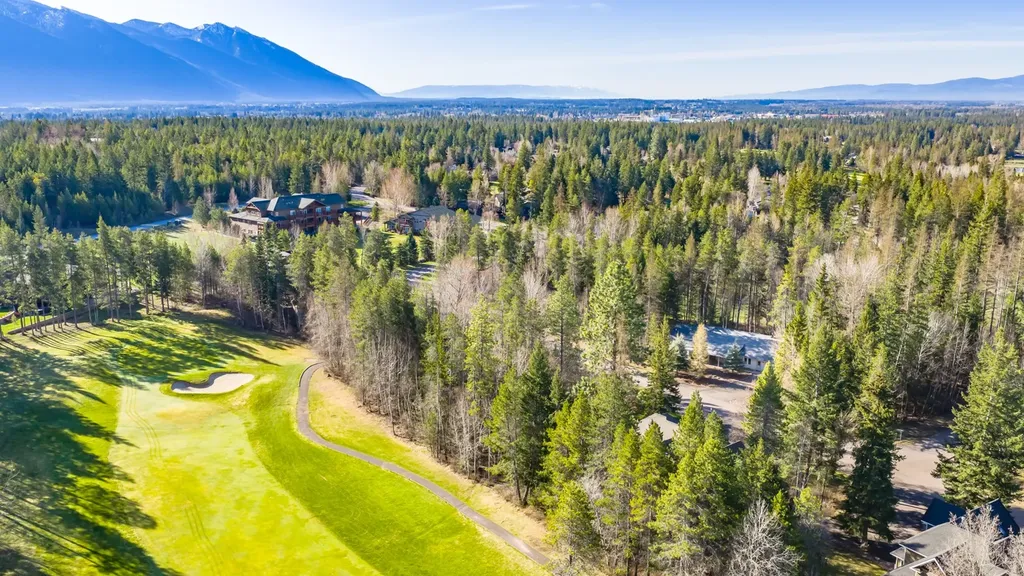 220 Pine Valley Loop Columbia Falls MT 59912