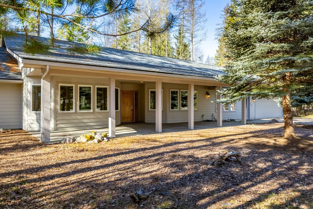 220 Pine Valley Loop Columbia Falls MT 59912