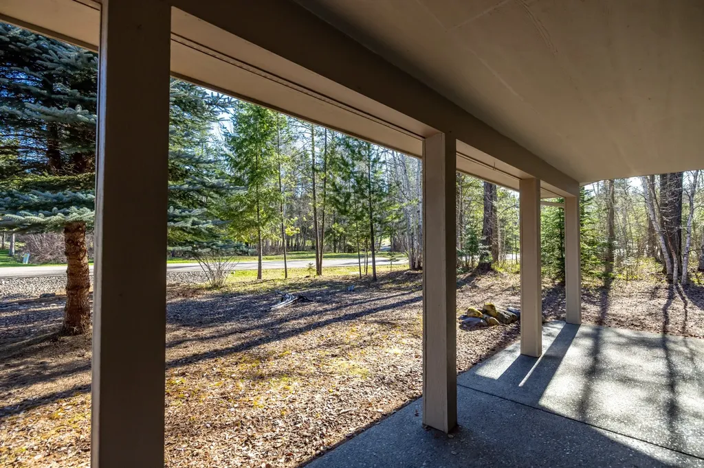 220 Pine Valley Loop Columbia Falls MT 59912