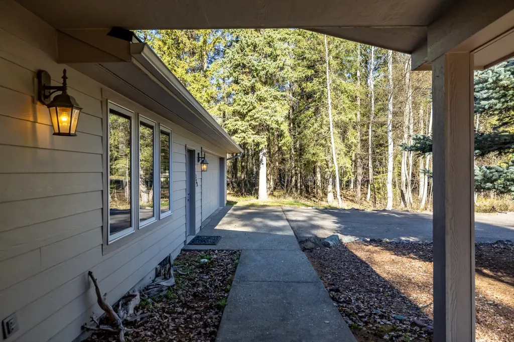 220 Pine Valley Loop Columbia Falls MT 59912