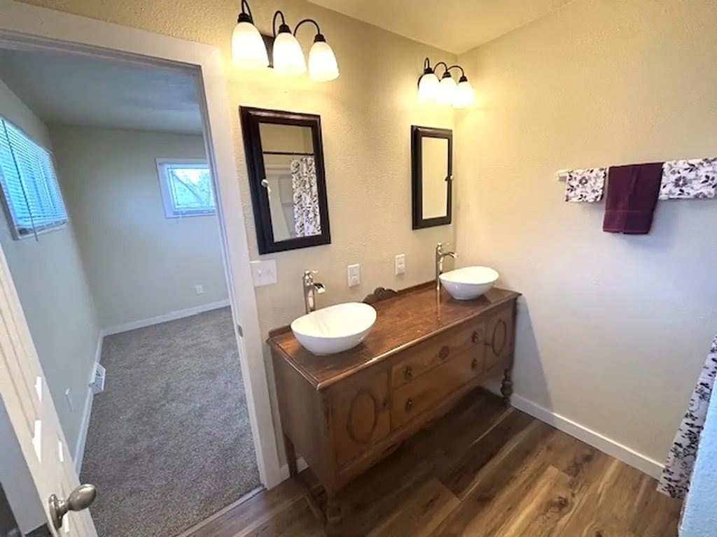 551 7th Avenue S Shelby MT 59474