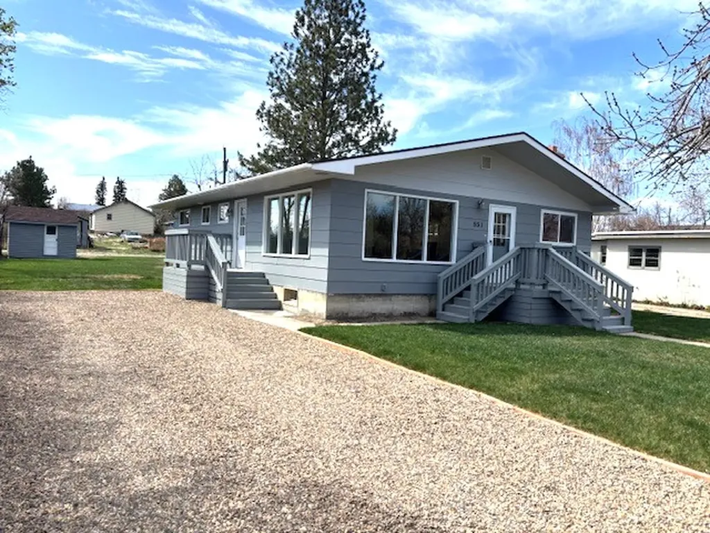 551 7th Avenue S Shelby MT 59474