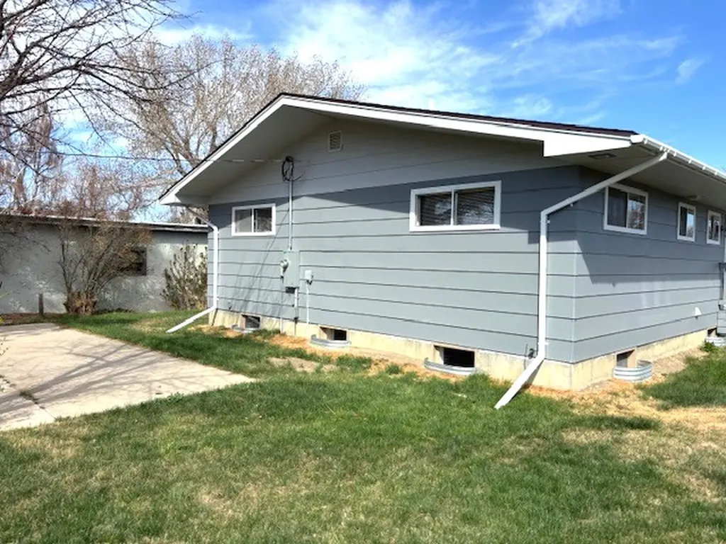 551 7th Avenue S Shelby MT 59474
