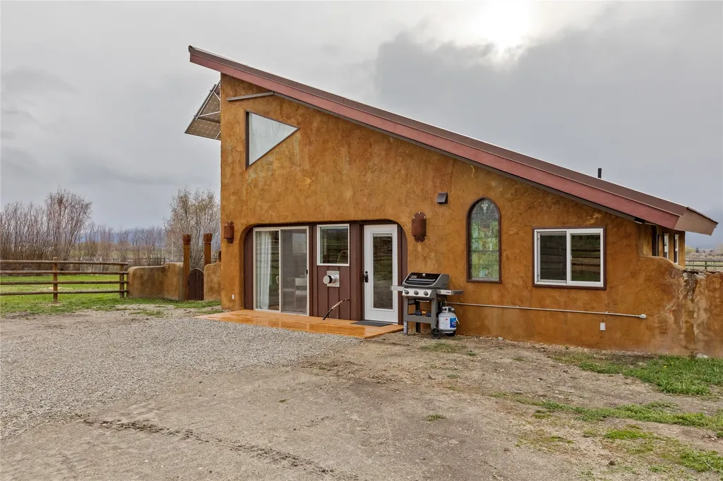 3724 Earth Sky Road Stevensville MT 59870