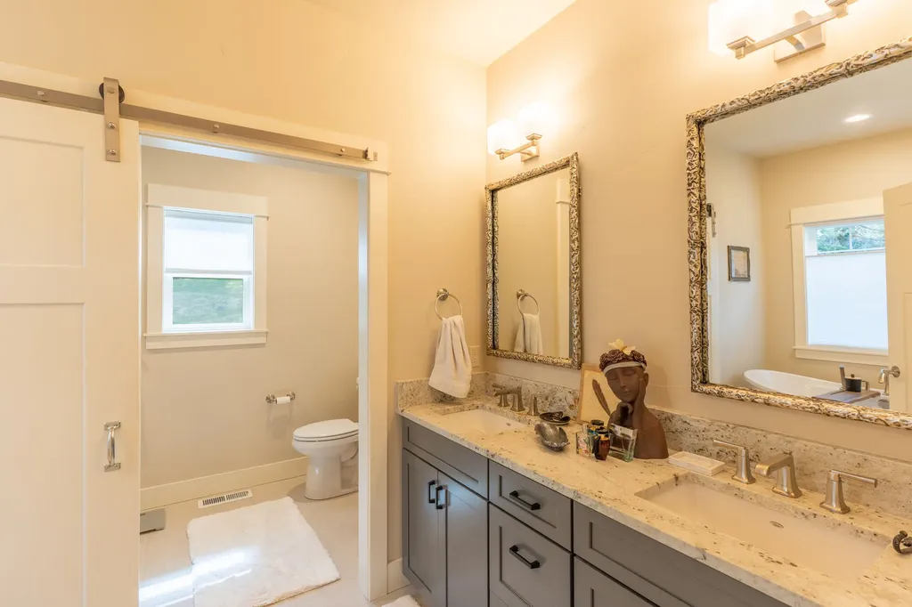 13831 Great Bear Loop Bigfork MT 59911