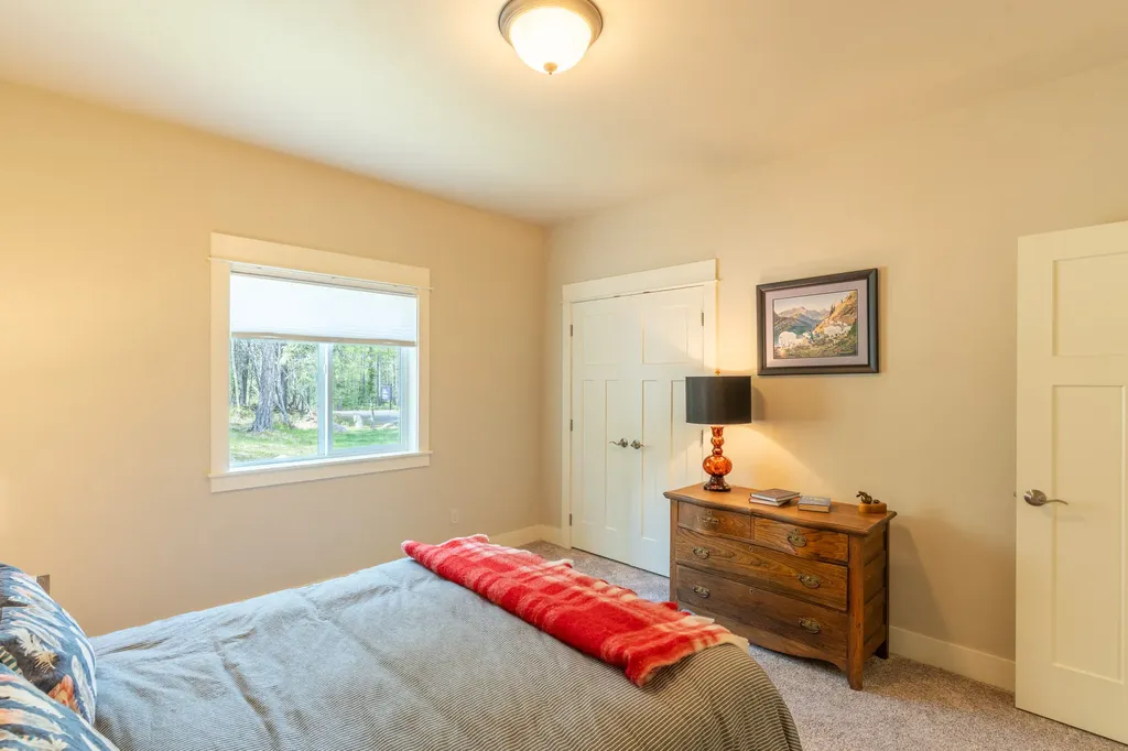 13831 Great Bear Loop Bigfork MT 59911