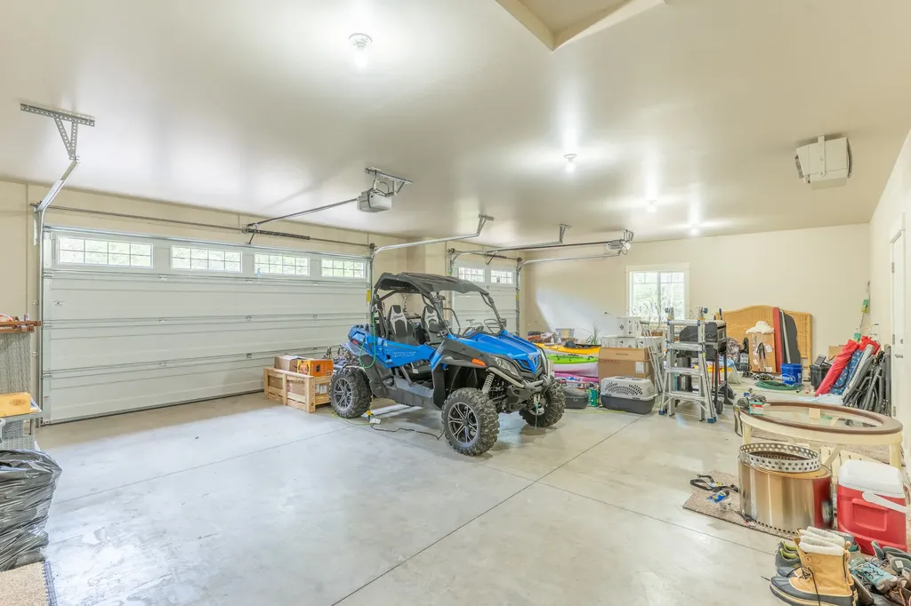 13831 Great Bear Loop Bigfork MT 59911