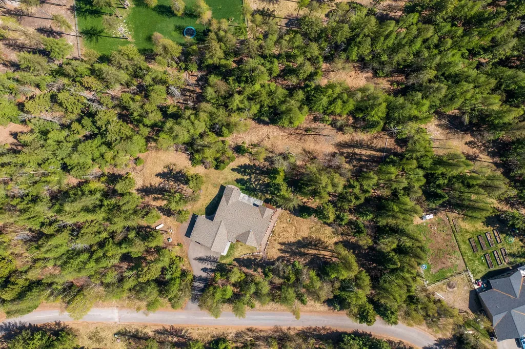 13831 Great Bear Loop Bigfork MT 59911