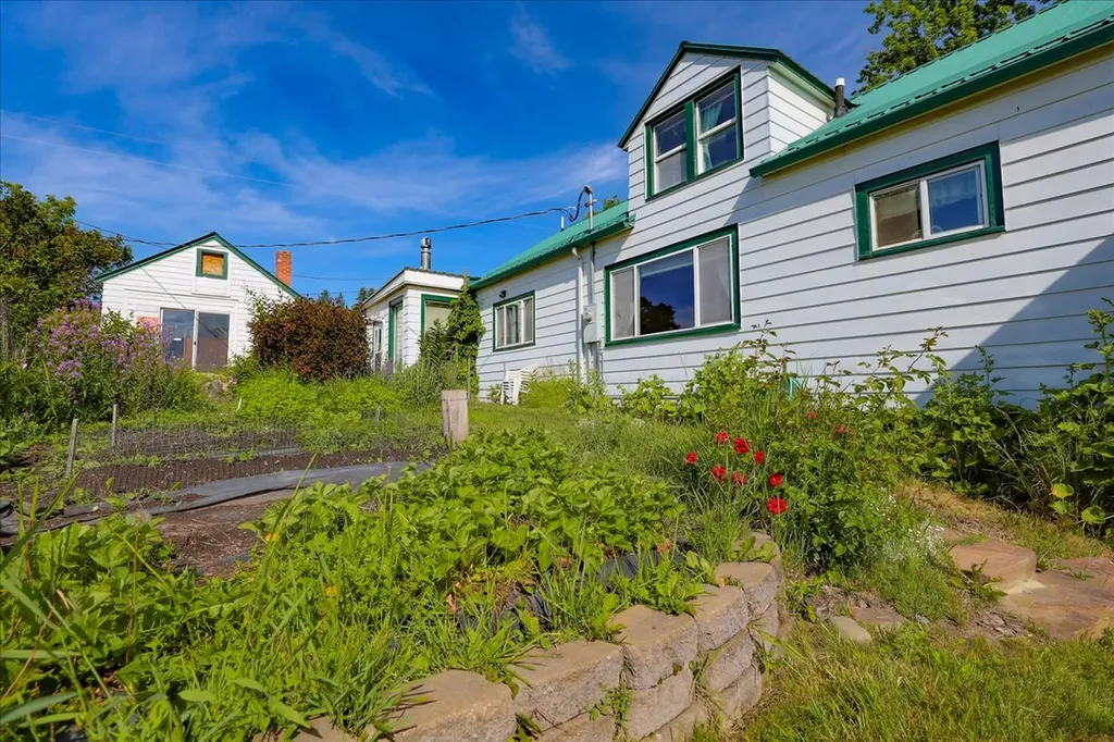 407 1st Avenue W Eureka MT 59917