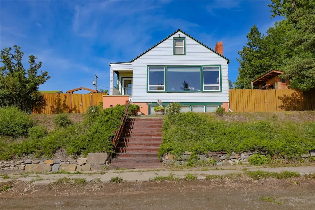407 1st Avenue W Eureka MT 59917