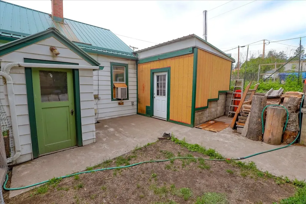407 1st Avenue W Eureka MT 59917