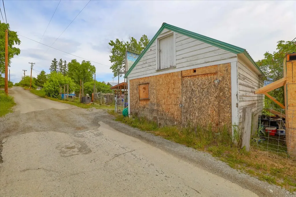 407 1st Avenue W Eureka MT 59917