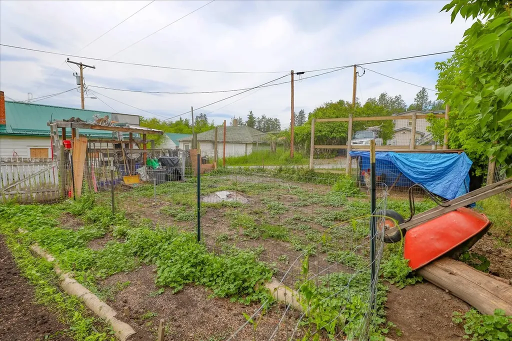407 1st Avenue W Eureka MT 59917