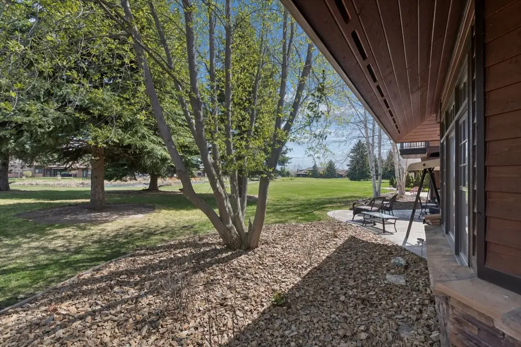 354 Eagle Bend Drive Bigfork MT 59911