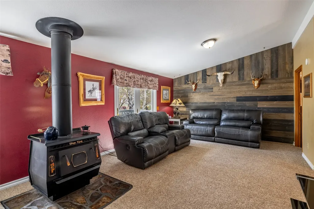 5815 Glass Drive Helena MT 59602