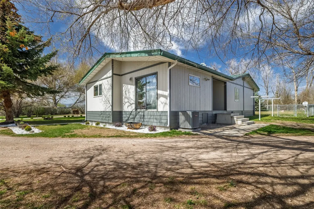 5815 Glass Drive Helena MT 59602