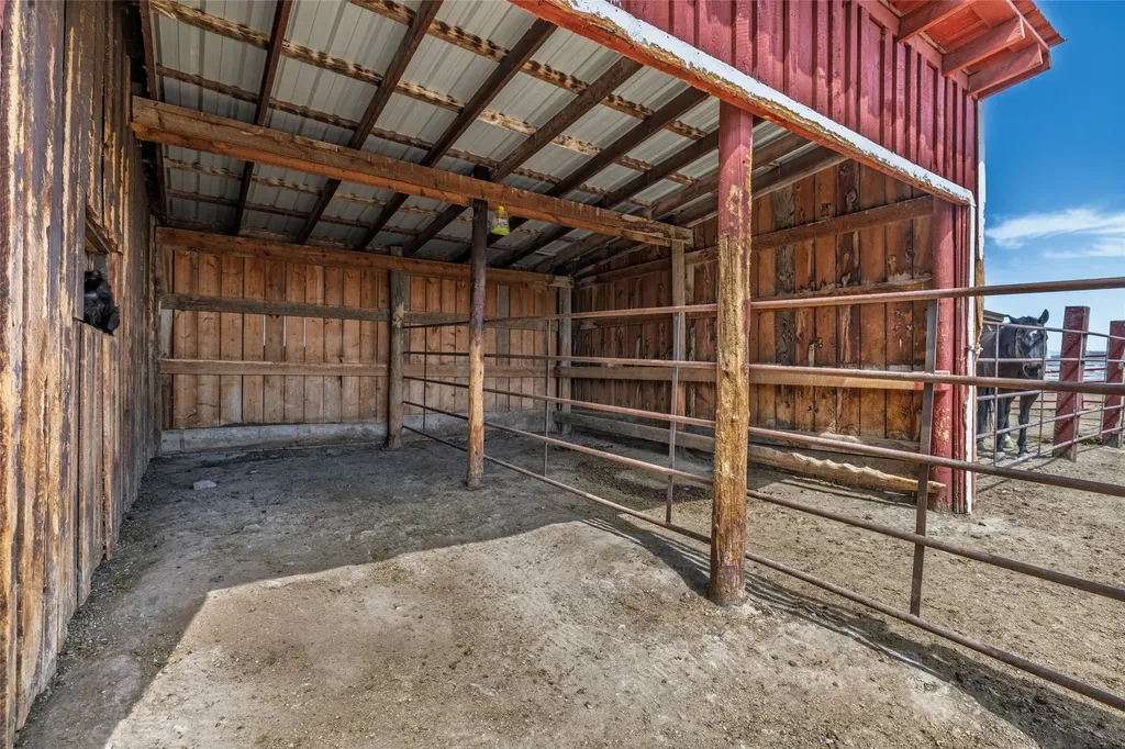 5815 Glass Drive Helena MT 59602