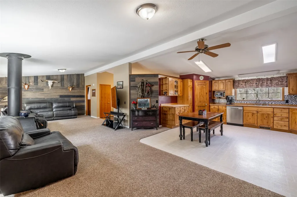5815 Glass Drive Helena MT 59602