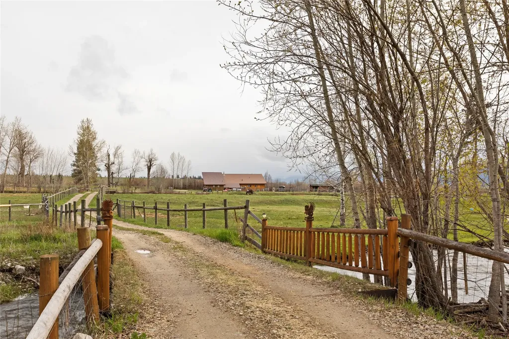3700 Earth Sky Road Stevensville MT 59870