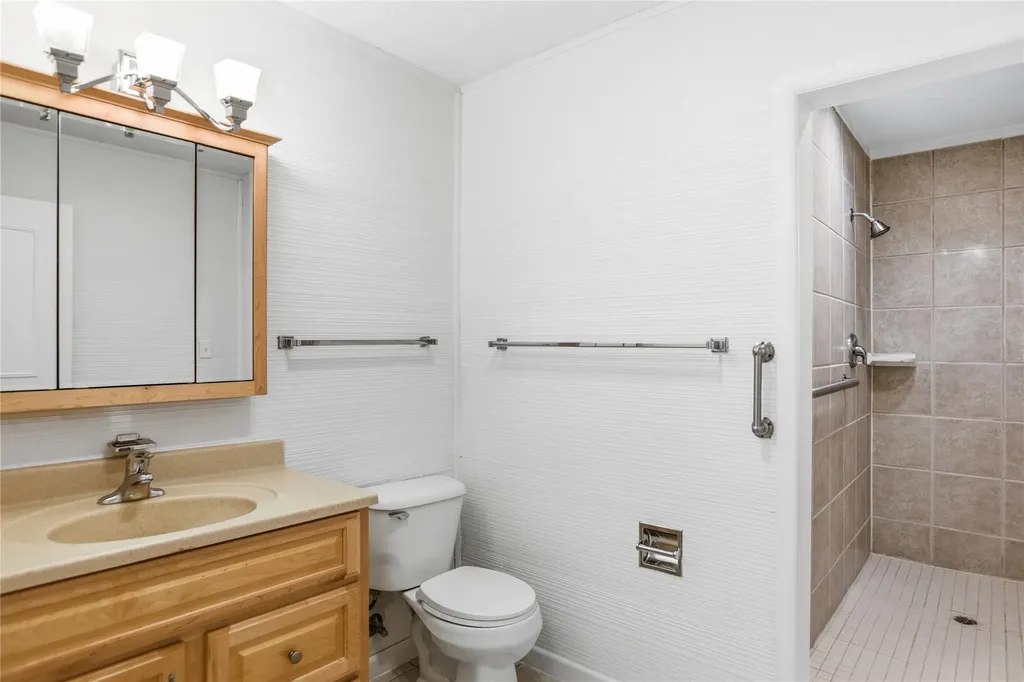 321 S Sanders Street Helena MT 59601