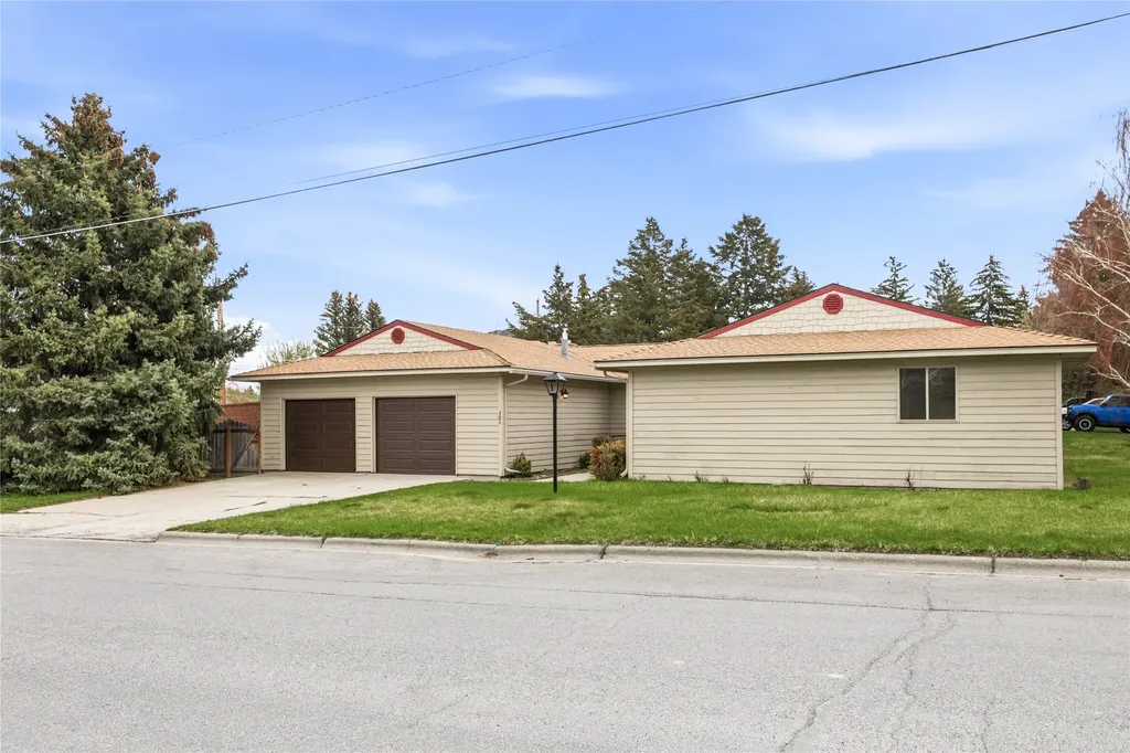 321 S Sanders Street Helena MT 59601