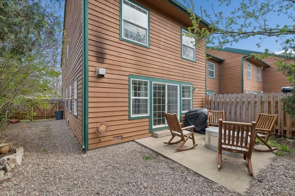 108 Sunrise Terrace Bigfork MT 59911