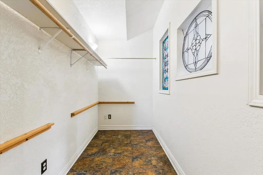 108 Sunrise Terrace Bigfork MT 59911